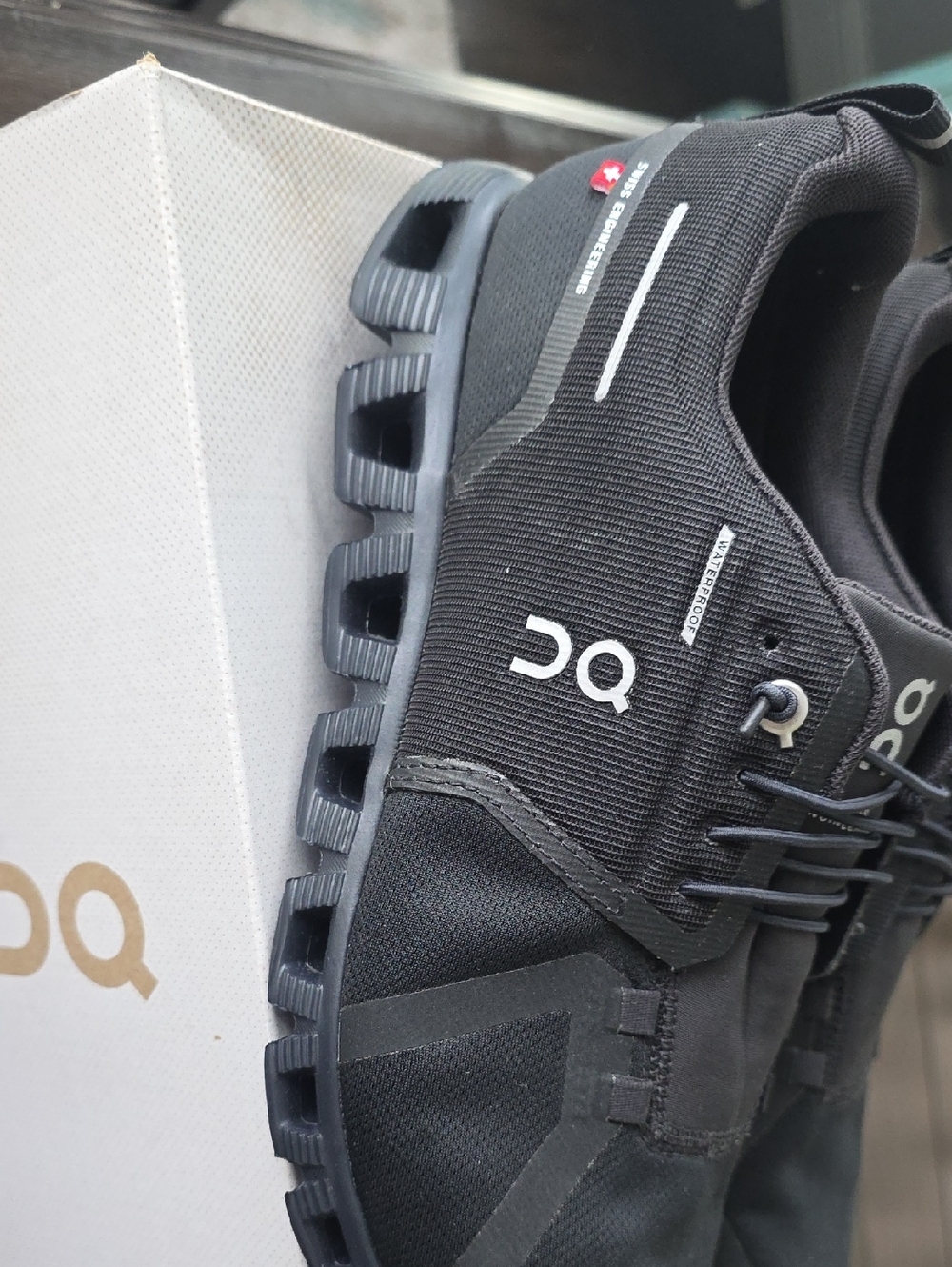 On Running Black Men's Athletic Cloud-Style Trainers